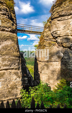 Montagne di roccia arenaria dell'Elba è parte della Svizzera Sassone parco nazionale in Germania Foto Stock