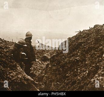Soldati francesi in trincee, C1914-c1918. Artista: sconosciuto. Foto Stock