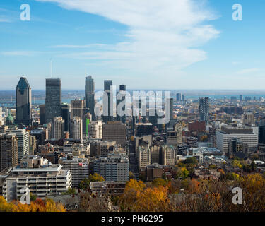 La città di Montreal in autunno, downtown, bellissimo paesaggio, quebec, Canada Foto Stock