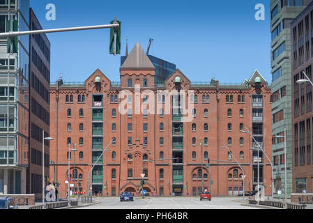 Shanghaiallee Kontorhaeuser Brooktorkai, Hafencity di Amburgo, Deutschland Foto Stock