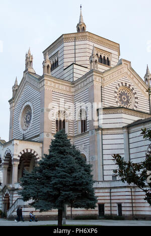 Milano, Italia. 2018/2/8. Il Famedio [la hall of fame] - (il principale monumento cappella del cimitero) - presso il Cimitero Monumentale ('Monumental Cemete Foto Stock