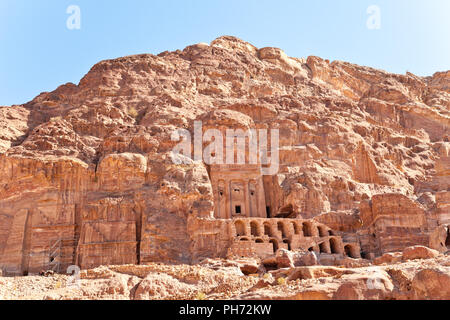 Tomba di URN, Petra, Giordania Foto Stock