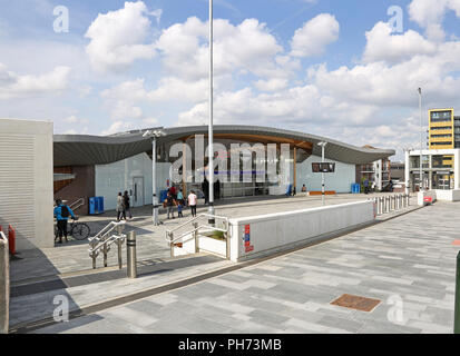 Il nuovo Abbey Wood stazione ferroviaria, a sud-est di Londra, Regno Unito. La stazione sarà l'estremità orientale della nuova linea Crossrail (l'Elizabeth linea) Foto Stock