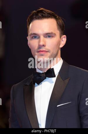 Venezia, Italia. Il 30 agosto, 2018. Nicholas Hoult assiste la premiere del "favorito" durante il 75° Festival del Cinema di Venezia al Palazzo del Cinema di Venezia (Italia), il 30 agosto 2018. | Utilizzo di credito in tutto il mondo: dpa/Alamy Live News Foto Stock