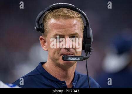 Houston, Stati Uniti d'America. Il 30 agosto 2018. Agosto 30, 2018: Dallas Cowboys head coach Jason Garrett durante il primo trimestre di preseason NFL partita di calcio tra i Texans di Houston e Dallas Cowboys a NRG Stadium di Houston, TX. I Texans hanno vinto il gioco 14 a 6.Trask Smith/CSM Credito: Cal Sport Media/Alamy Live News Foto Stock