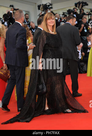 Venezia, Germania. Il 29 agosto, 2018. 29.08.2018, l'Italia, Venezia, Lido: Nastassja Kinski assiste alla cerimonia di apertura e il 'primo uomo' lo screening durante il 75° Festival del Cinema di Venezia. | Utilizzo di credito in tutto il mondo: dpa/Alamy Live News Foto Stock