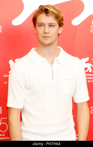 Venezia, Italia. Il 30 agosto, 2018. Joe Alwyn assiste il "favorito" photocall durante il settantacinquesimo Venice Film Festival presso il Palazzo del Casinò su agosto 30, 2018 a Venezia, Italia. Credito: Giovanni Rasimus/Media punzone ***Francia, Svezia, Norvegia, Denark, Finlandia, Stati Uniti d'America, Repubblica Ceca, Sud America solo***/Alamy Live News Foto Stock