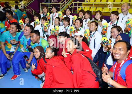 Jakarta, Indonesia. Il 30 agosto, 2018. Giappone team group (JPN) pallamano : donna premiazione al GOR Popki Cibubur durante il 2018 Jakarta Palembang giochi asiatici in Jakarta, Indonesia . Credito: Naoki Nishimura AFLO/sport/Alamy Live News Foto Stock