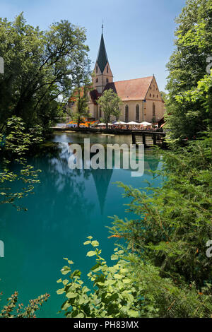 La chiesa del monastero, ordine benedettino, Blautopf, molla del carso, Blaubeuren, Alb-Donau-Kreis, Svevo, Baden Württemberg Foto Stock