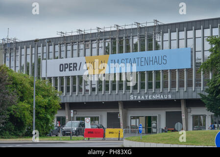 Oper, Staatenhaus, Rheinparkweg, Deutz, Koeln, Nordrhein-Westfalen, Deutschland Foto Stock