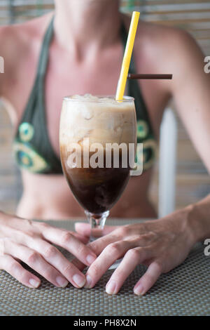 Caffè ghiacciato con latte Foto Stock