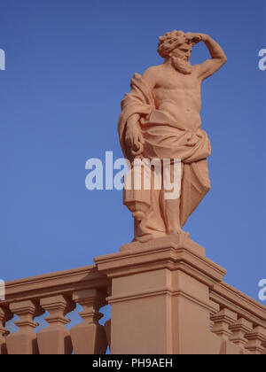 La scultura nella parte anteriore del castello di Rastatt, BADEN-WUERTTEMBERG, Germania Foto Stock