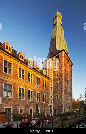 Schloss Raesfeld Castle, Raesfeld, regione Muensterland, Nord Reno-Westfalia, Germania Foto Stock