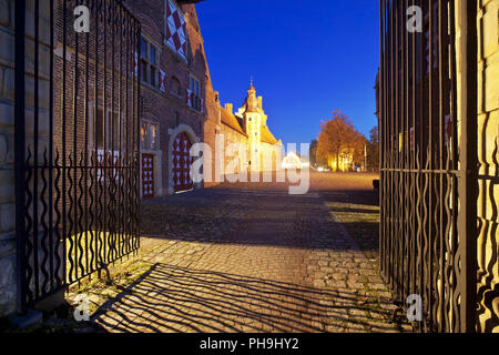 Schloss Raesfeld Castle, Raesfeld, regione Muensterland, Nord Reno-Westfalia, Germania Foto Stock