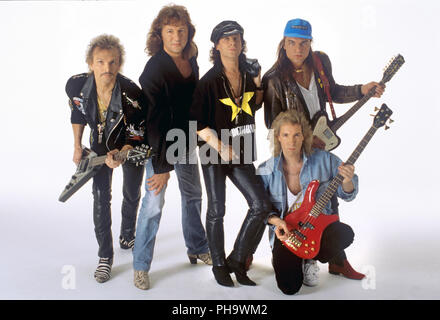 Scorpioni (v.l. Rudolf Schenker, Herman Rarebell, Klaus Meine, Francis Buchholz, Matthias Jabs) su 17.10.1990 in München / Monaco di Baviera. | Utilizzo di tutto il mondo Foto Stock