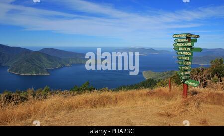 Di scena sul Queen Charlotte Track, Nuova Zelanda. Foto Stock