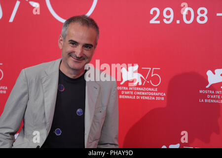 Venezia, Italia. 31 Agosto, 2018. Olivier Assayas assiste 'Doubles Vies' photocall durante il settantacinquesimo Venice International Film Festival presso la Sala Casino, Venezia, Italia, 31 Agosto, 2018. Credito: Cheng Tingting/Xinhua/Alamy Live News Foto Stock