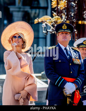 L'Aia, Paesi Bassi. 31 Agosto, 2018. Willem-Alexander re e regina Maxima dei Paesi Bassi partecipa alla cerimonia militare del Willemsorde, la più alta decorazione militare ai principali Roy de Ruiter il 31 agosto 2018 all'Aia, Paesi Bassi. Credito: Patrick van Katwijk |/dpa/Alamy Live News Foto Stock