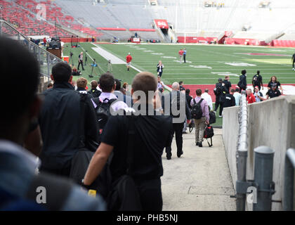 Agosto 31, 2018 WKU Hilltoppers arrivare allo stadio di NCAA Football gioco tra la Western Kentucky Hilltoppers e Wisconsin Badgers a Camp Randall Stadium di Madison WI Foto Stock