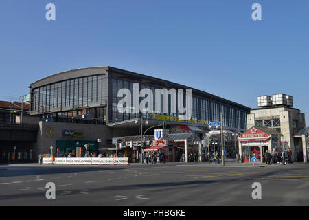 Bahnhof Zoo, Hardenbergplatz, Charlottenburg di Berlino, Deutschland Foto Stock