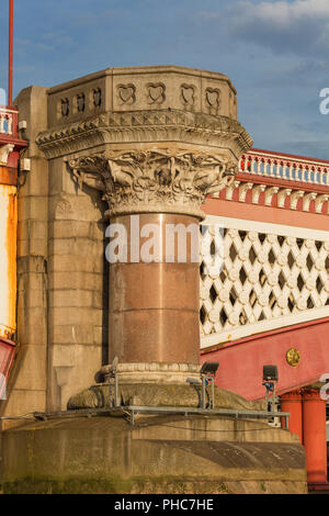 Blackfriars Bridge, London, England, Regno Unito Foto Stock