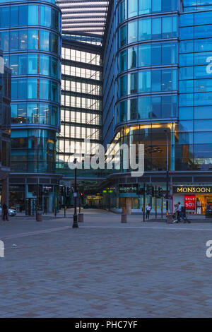 Il Cardinale posto, Victoria Street, London, England, Regno Unito Foto Stock