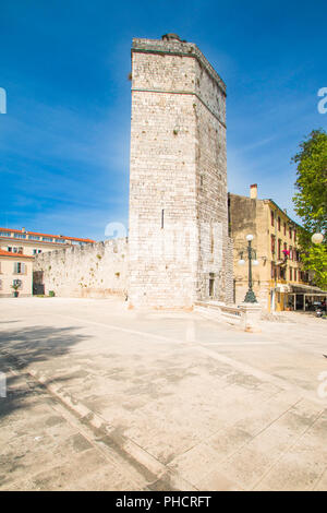 Capitano della torre su cinque pozzi piazza di Zara, Dalmazia, Croazia Foto Stock