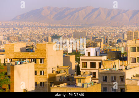Tehran edifici residenziali, skyline. Iran Foto Stock