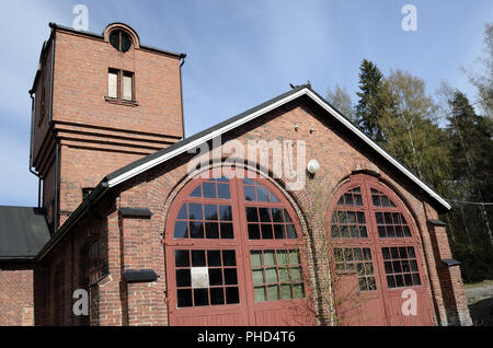 Il vecchio edificio di mattoni di Deposito locomotive Foto Stock