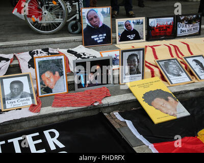 E commemorative manifestazione di protesta Oury Jalloh su 07.01.2018 a Dessau Foto Stock