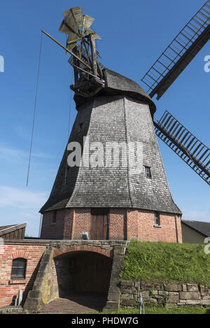 Il mulino a vento, Petershagen, Est Westphalia-Lippe, Germania, Europa Foto Stock