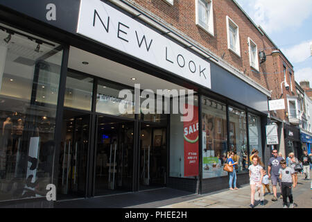 Esterno del nuovo look donna fashion store, REGNO UNITO Foto Stock