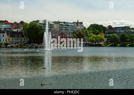 Paesaggio di vecchi edifici in Stavanger, Norvegia Foto Stock