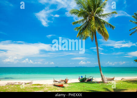 La spiaggia e la pesca in barca, koh Lanta, Thailandia Foto Stock