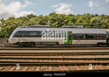 La messa in funzione di " commuters " treni-per la Deutsche Bahn Foto Stock