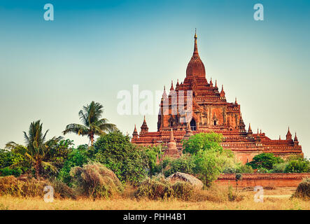 Tempio Htilominlo a Bagan. Myanmar. Foto Stock