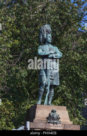 Memoriale per i soldati del Black Watch reggimento che cadde nella guerra di Boer, Edimburgo, Scozia, Regno Unito Foto Stock