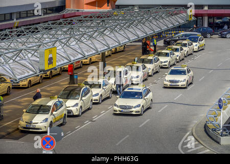 Taxi, Flughafen, Tegel, Reinickendorf, Berlino, Deutschland Foto Stock