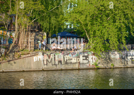 YAAM, Stralauer Platz, Friedrichshain di Berlino, Deutschland Foto Stock