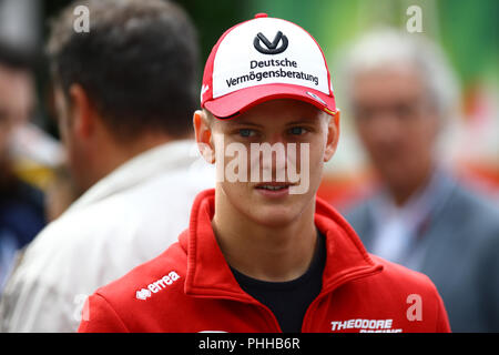 Monza, Italia. 1 Settembre, 2018. Mick Schumacher , figlio di F1 leggenda Michael Schumacher durante il Gran Premio di Formula Uno di credito Italia: Marco Canoniero/Alamy Live News Foto Stock