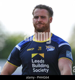 Emerald Headingley Stadium, Leeds, Regno Unito. 1 settembre 2018. Rugby League Super 8's qualificatori Rugby League tra Leeds Rhinos vs Hull Kingston Rovers; Leeds rinoceronti Anthony Mullally. Dean Williams Foto Stock