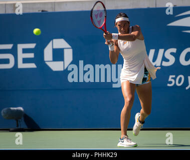 Lavaggi Prato, NY, STATI UNITI D'AMERICA. 1 settembre 2018 - Caroline Garcia di Francia in azione durante il suo terzo round in abbinamento al 2018 US Open Grand Slam torneo di tennis. New York, Stati Uniti d'America. Settembre 01th, 2018. Credit: AFP7/ZUMA filo/Alamy Live News Foto Stock