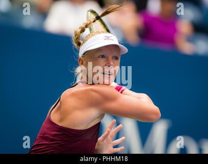 Lavaggi Prato, NY, STATI UNITI D'AMERICA. 1 settembre 2018 - Kiki Bertens dei Paesi Bassi in azione durante il suo terzo round in abbinamento al 2018 US Open Grand Slam torneo di tennis. New York, Stati Uniti d'America. Settembre 01 2018. Credit: AFP7/ZUMA filo/Alamy Live News Foto Stock