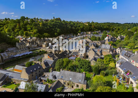Villaggio Dinan in Bretagna - Francia Foto Stock