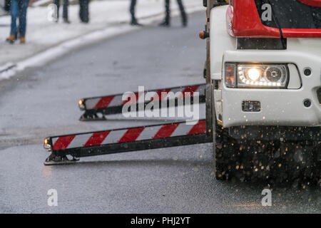 Motore Fire sulla strada closeup Foto Stock