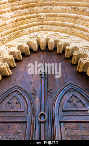 Chiesa medievale porta. Foto Stock