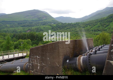 A Kinlochleven centrale idroelettrica. John O' semole (Duncansby head) in terre fine. da estremità a estremità trail. La West Highland Way. Highlands. La Scozia. Regno Unito Foto Stock