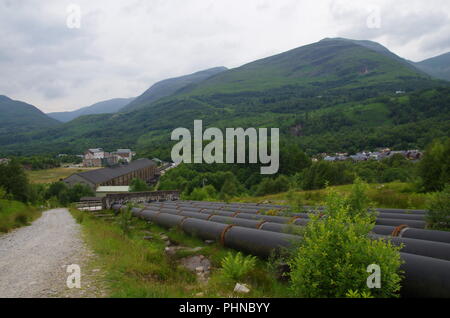 A Kinlochleven centrale idroelettrica. John O' semole (Duncansby head) in terre fine. da estremità a estremità trail. La West Highland Way. Highlands. La Scozia. Regno Unito Foto Stock