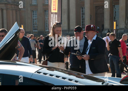 Woodstock, Oxfordshire, Regno Unito. 02Sep, 2018. Jodie Kidd di presenze al Salon Prenotazione Concours, Il Palazzo di Blenheim e Classic Supercar event, Woodstock, Oxfordshire, 2° settembre 2018 Credit: Stanislav Halcin/Alamy Live News Foto Stock