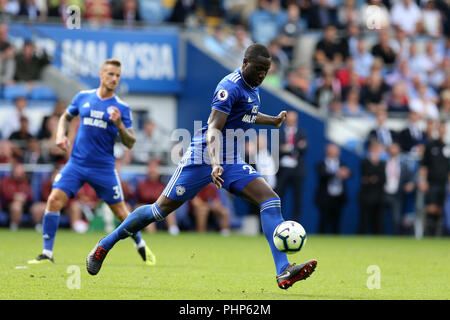 Cardiff, Regno Unito. 02Sep, 2018. Sol Bamba di Cardiff City in azione. Premier League, Cardiff City v Arsenal a Cardiff City Stadium di domenica 2 settembre 2018. Questa immagine può essere utilizzata solo per scopi editoriali. Solo uso editoriale, è richiesta una licenza per uso commerciale. Nessun uso in scommesse, giochi o un singolo giocatore/club/league pubblicazioni. pic da Andrew Orchard/Andrew Orchard fotografia sportiva/Alamy Live news Credito: Andrew Orchard fotografia sportiva/Alamy Live News Foto Stock